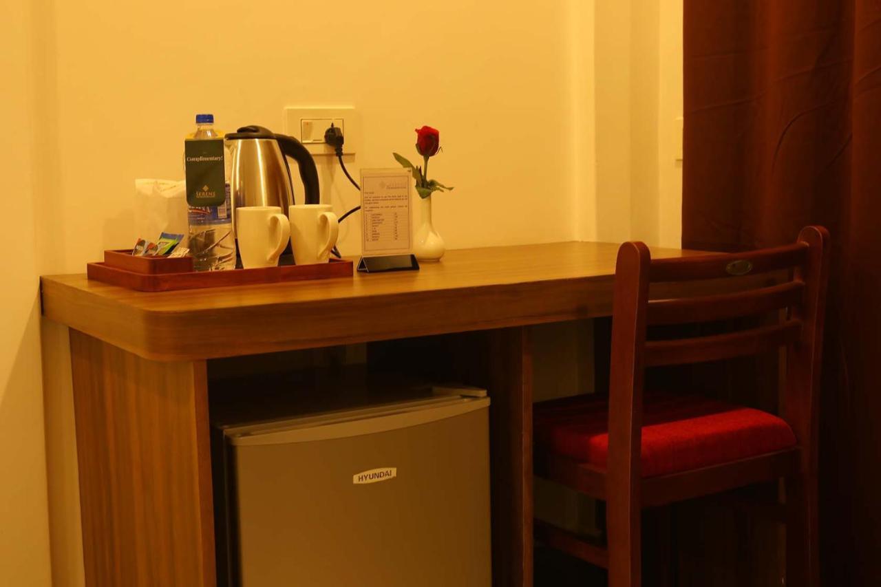 Hotel La Serene Mattannur Mattanur Екстер'єр фото